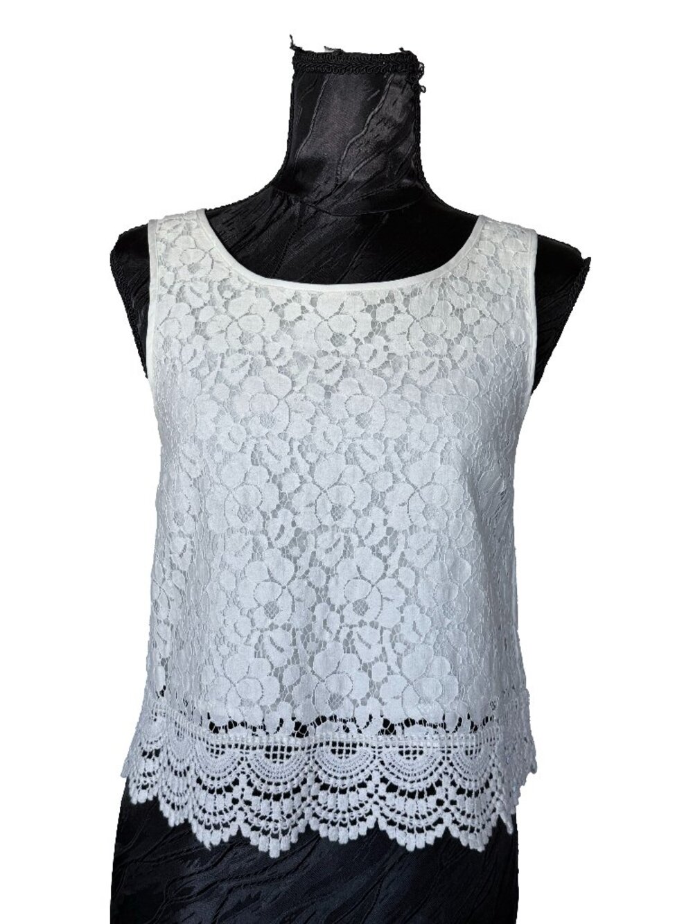 Forever 21 White Floral Lace Crop Tank Top Crochet Scalloped Hem Small